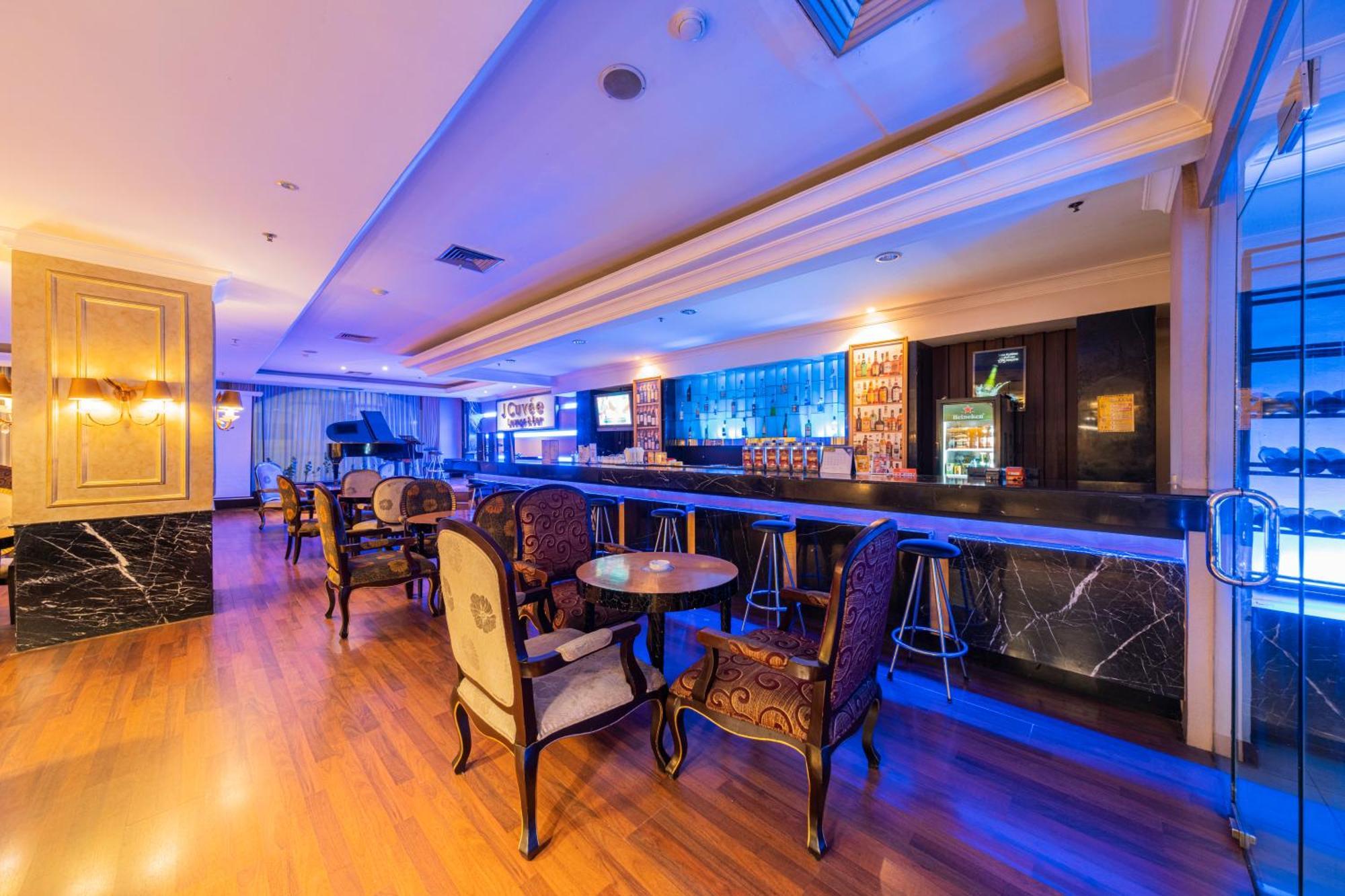 Grand Jatra Hotel Pekanbaru Exteriér fotografie