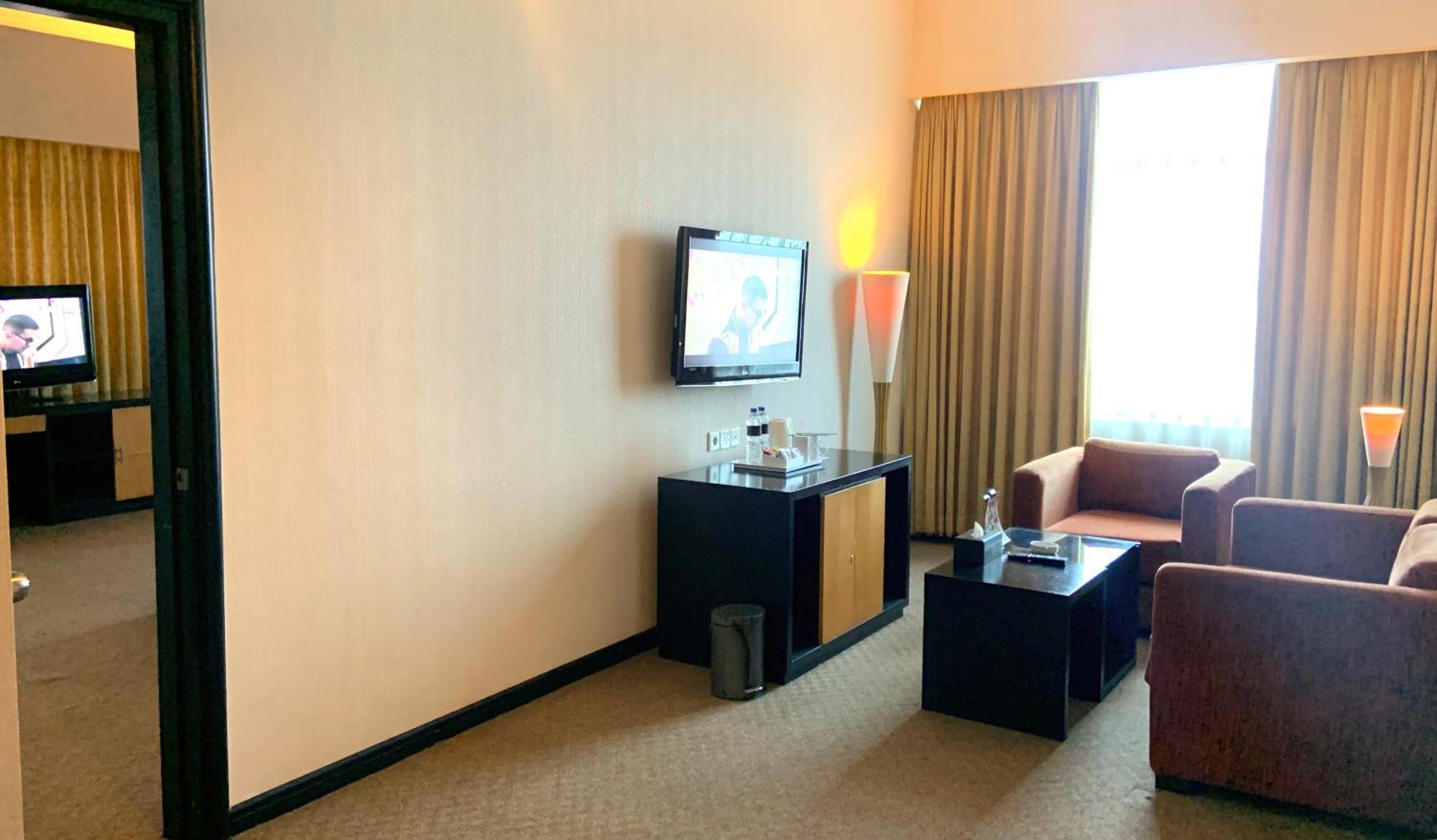 Grand Jatra Hotel Pekanbaru Exteriér fotografie